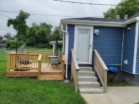 The Blue House near Frank Holten State Park / Golf /Lighthouse Restaurant