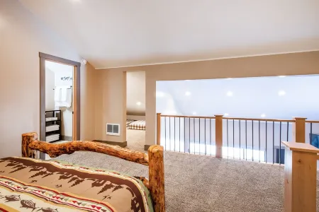 Updated Corner Unit Condo. Next to Giant Steps Ski Lift. Отели в г. Брайан Хед