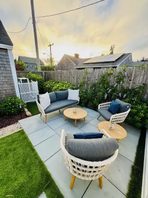 Entire cottage, walk to/from ferry & downtown, newly renovated, parking on site Hotels near Vineyard Haven Public Library