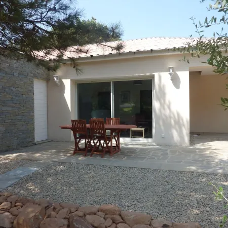 Mini villa T3 by the sea at Marine de Sisco, Cap Corse