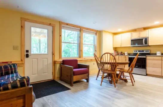 Outdoor Enthusiast's Peaceful Hideaway, Weikert