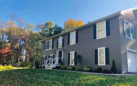 Beautiful, Spacious, 5 Acre Hudson Valley Family Retreat