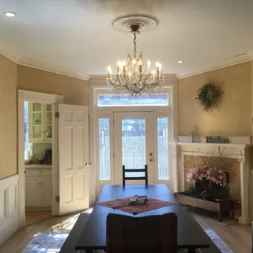 Historic Brownstone Townhouse, 7 beds/3.5 baths, Fenway Boston