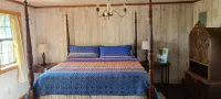 Peaceful Log Cabin on Tennessee River! Pet Friendly, Close to Historical Sites.