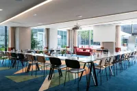 Renaissance Bordeaux Hotel Hotels in Cenon