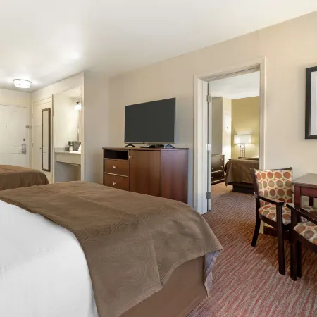 Best Western Plus Concord Inn