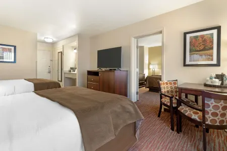 Best Western Plus Concord Inn