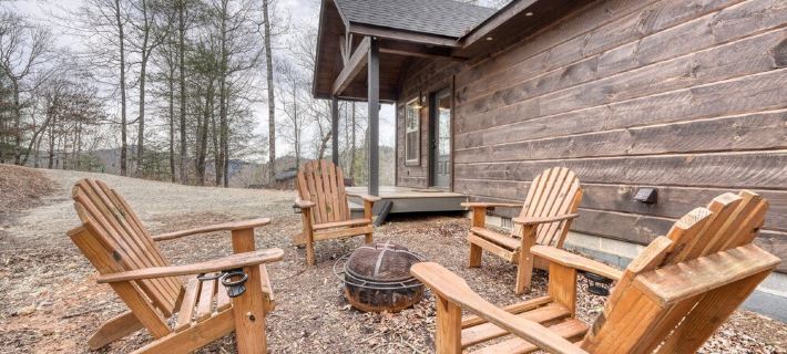 Quiet Cabin in Appalachian Mountains w/Mtn Views & Hot Tub Hotels in Union County