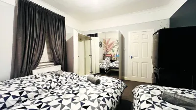 Ground Floor Entire Holiday Apartment - Self Checkin & Checkout Hotels near Cowdenbeath