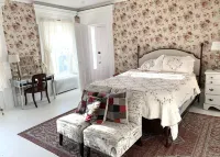 Waterfront Farmhouse on Cayuga Lake - Winter Availability Các khách sạn ở Ovid