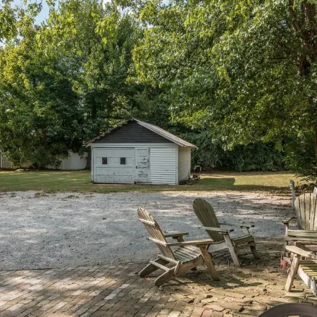 Gorgeous interior, walk to downtown, amazingly renovated historic 1901 house!