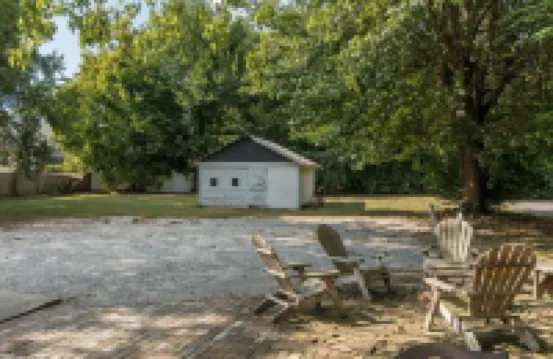 Gorgeous interior, walk to downtown, amazingly renovated historic 1901 house!