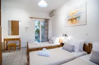 Three Bedroom Apartment (7-9 Adults) First Floor.