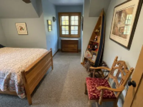 Cabin With Modern Kitchen, Fireplace, Porch! 20% weekly discount Feb-Apr!