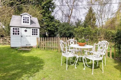 Tranquil grade II listed barn next to historic windmill Hotels near Port Lympne Safari Park