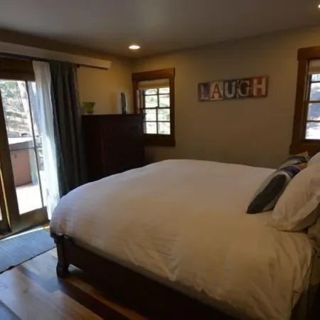 ShadyPines Cabin In The Black Hills w/Hot Tub & Centrally Located to Attractions