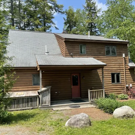 Great Pond Waterfront: Dog-friendly Home Near Colby College