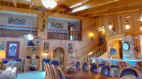 Riverbend Lodge-  Special Discounts August / September 2025!    Book  Now!