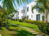 C2-3 the Resort Apartment with Pool View Hotels in Akanthou