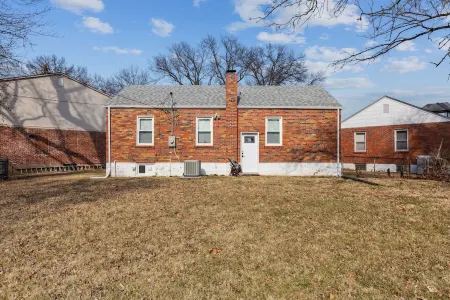 Luxury 2-Bedroom Home- Near Delmar Loop/Forest Park