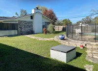 3-2 House with Pool and 2 Living Rooms, 1.5 Miles from Boerne Main St.