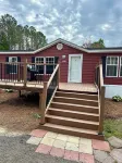 Refuge by Southern Oaks. Charming 3 bed 2 bath. Very close to Lake Murray! Publix Super Market at Hendrix Crossing附近的飯店