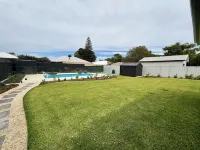 Sunset Shores Hotels near Busselton Jetty