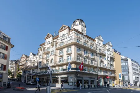 Hotel de la Paix Отели рядом с достопримечательностью «Natur-Museum Luzern»