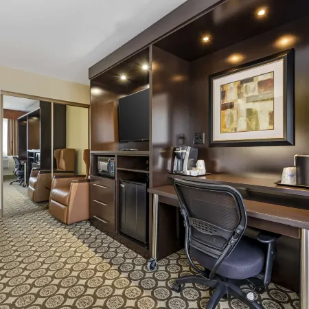 Best Western Plus InnTowner Madison