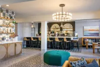 Hotel Virginia Santa Barbara, Tapestry Collection by Hilton Hotels in Santa Barbara