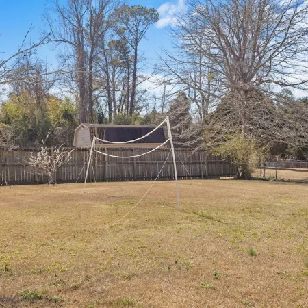 3Bed 1.5 Bath 10 Min to Base