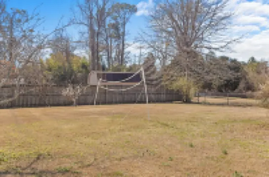 3Bed 1.5 Bath 10 Min to Base