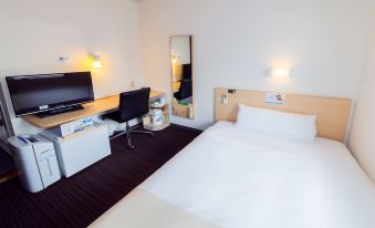 Super Hotel Subway Tanimachi 4-Chome Exit 6