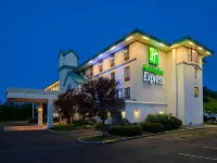 Holiday Inn Express Philadelphia NE - Langhorne Hotel di Newtown Township