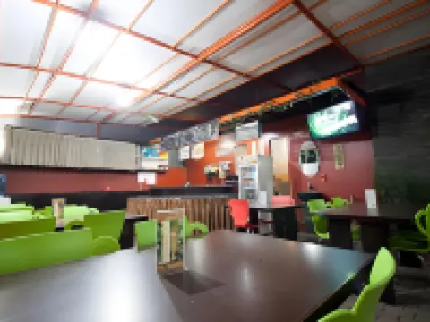 Mine Home Hotel Cihampelas Hoteles en Coblong