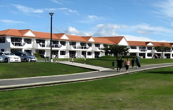 Harbour View Motel on Ahuriri Beach in Napier NZ with Sea View Suites