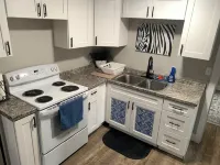 Flexible Stay, Near Hospital & Fairgrounds, W&D, 3 Queen Beds