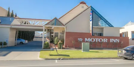 MAS Country Riverboat Lodge Motor Inn