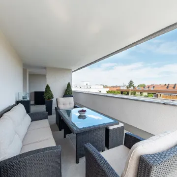 Centerroom München City Отели рядом с достопримечательностью «Станция метро Petuelring»