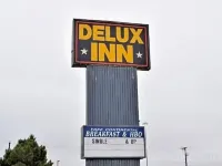 Delux Inn Hotels near West County Plaza
