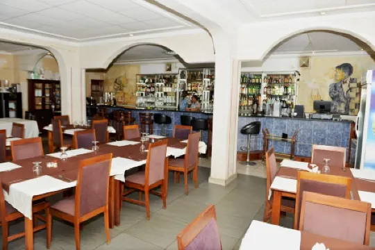 Cika Golden Hotel and Suites