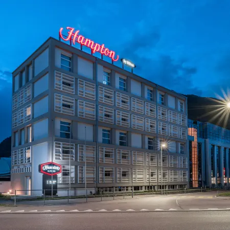 Hampton by Hilton Locarno Отели рядом с достопримечательностью «Холм Монте-Верита»