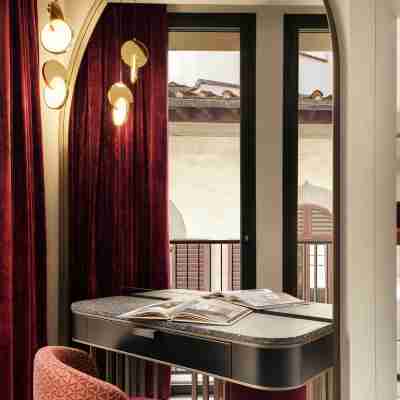 W Florence Dining/Meeting Rooms