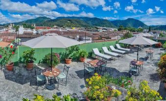 Posada San Vicente by Ahs