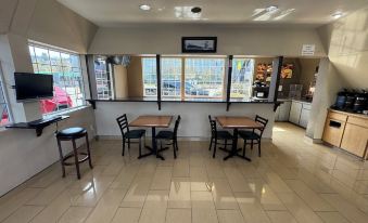 University Inn and Suites Eugene