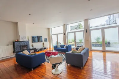 Chambres Cosy dans Une Grande maison Hoteles cerca de Waer Waters
