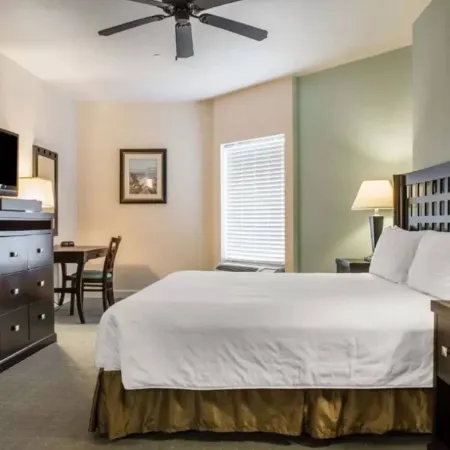 Sunchase Inn & Suites