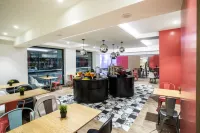 孔布拉市中心Stay酒店 - 早餐