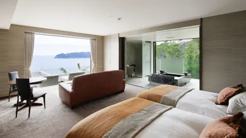 Izu Peninsula Travel Guide 2026: Top Attractions, Things to do