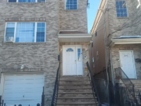 Crystal Room Hotels in Newark